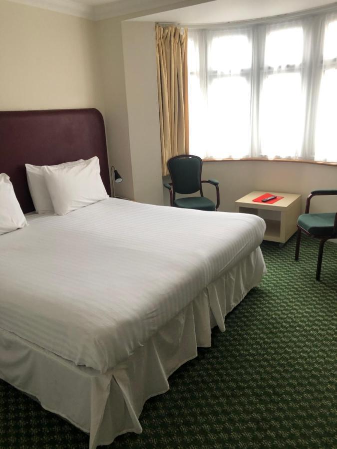 Granby Hotel เกรฟเซ็นด์ ภายนอก รูปภาพ