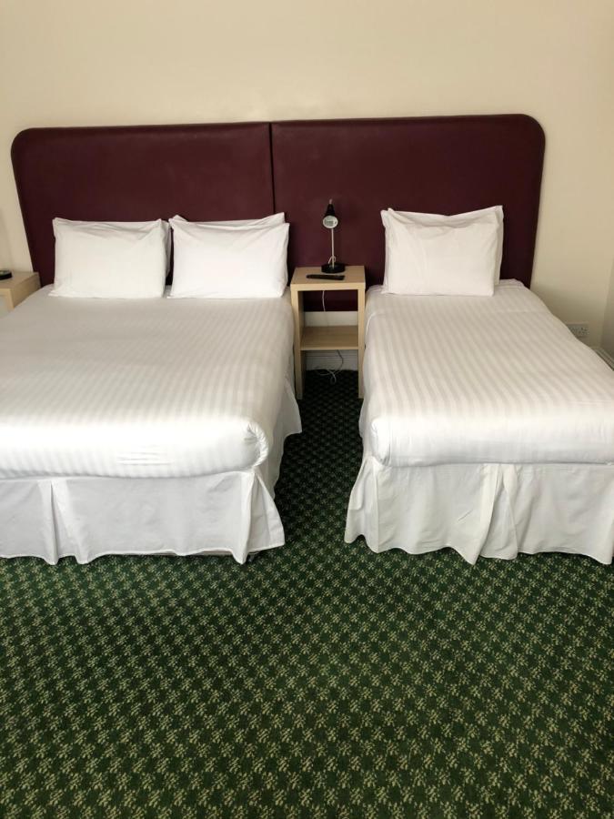 Granby Hotel เกรฟเซ็นด์ ภายนอก รูปภาพ