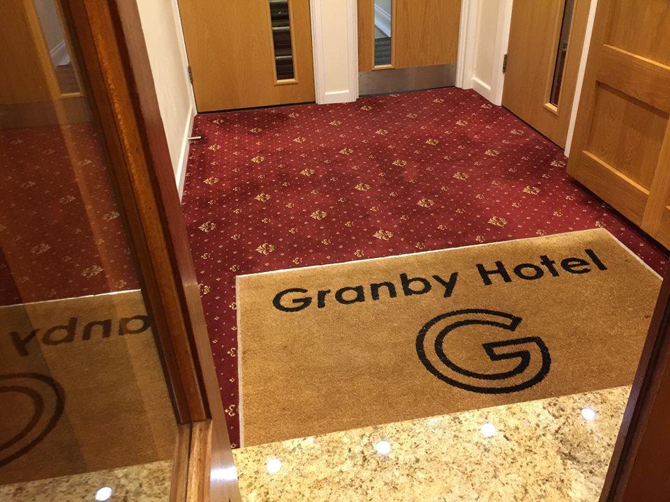 Granby Hotel เกรฟเซ็นด์ ภายนอก รูปภาพ