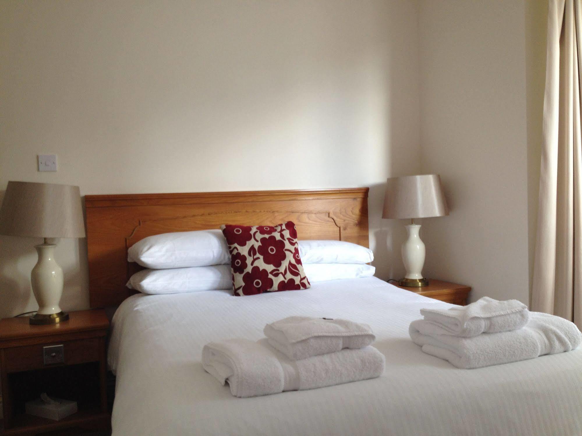 Granby Hotel เกรฟเซ็นด์ ภายนอก รูปภาพ
